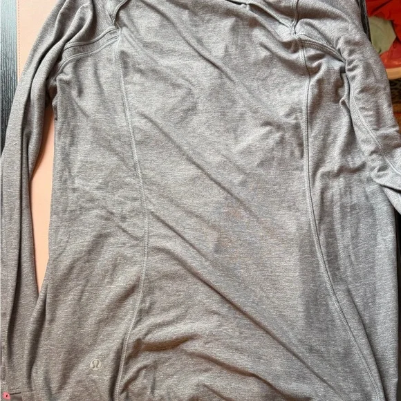 Lululemon Gray Quarter Zip Pullover Pink Accent Athletic Top Size 8 - Picture 3 of 8